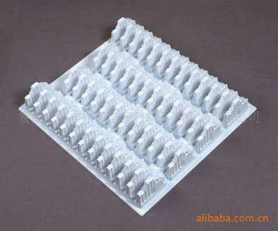 防靜電PS材質精密電子元器件吸塑托盤 半導體分立器件制造的關鍵包裝解決方案